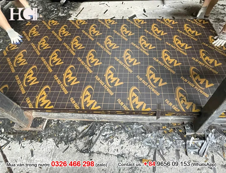 Gỗ phủ phim logo TMV
